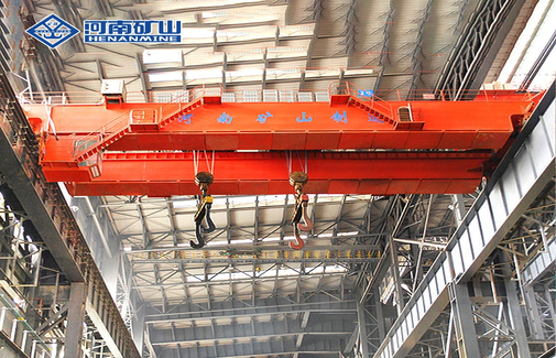 Double girder overhead crane for heavy duty industrial lifting