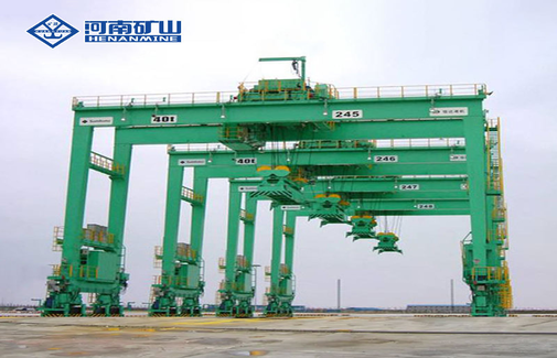 Mobile RTG rubber tyred gantry crane for industrial material handling