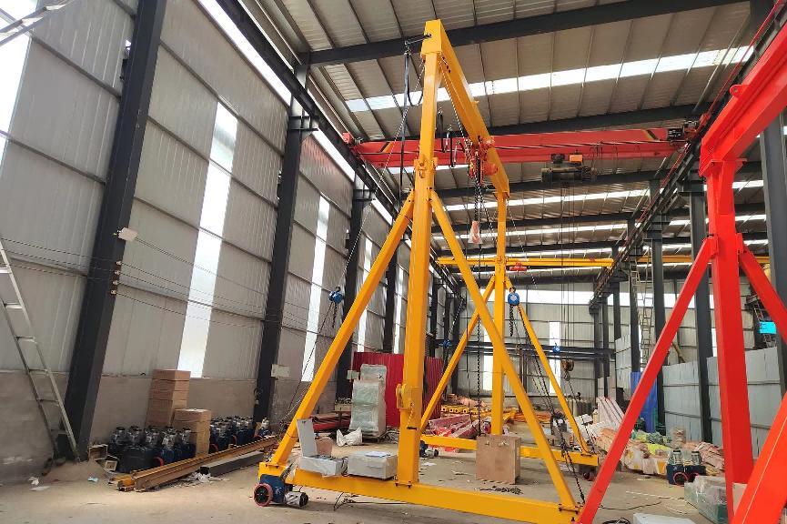 Light-duty gantry crane assembled in a factory