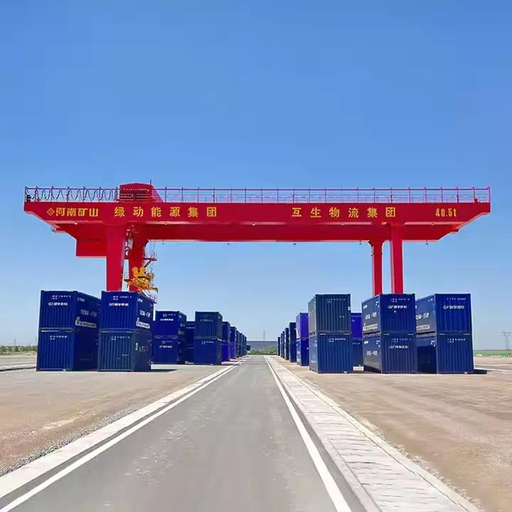 RMG container crane operating at a rail terminal