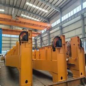 Bridge crane used in a stone factory