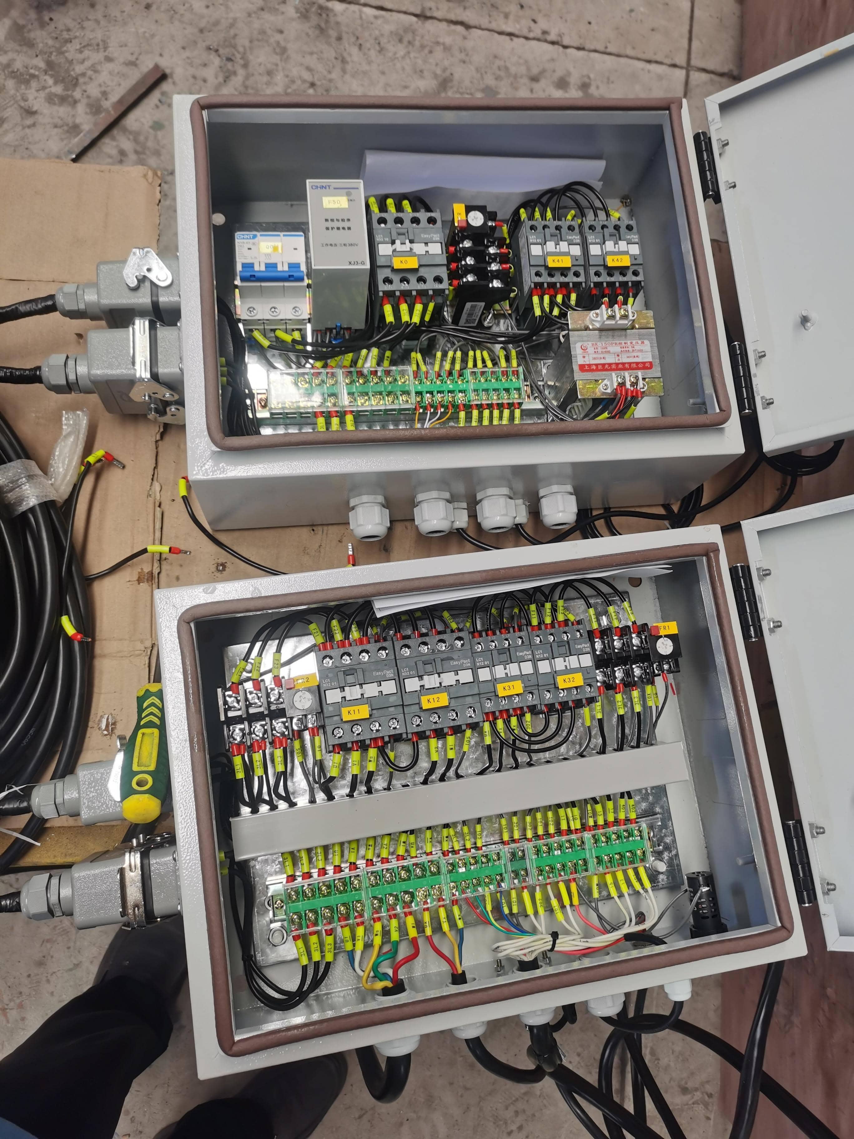Underslung crane electrical control box