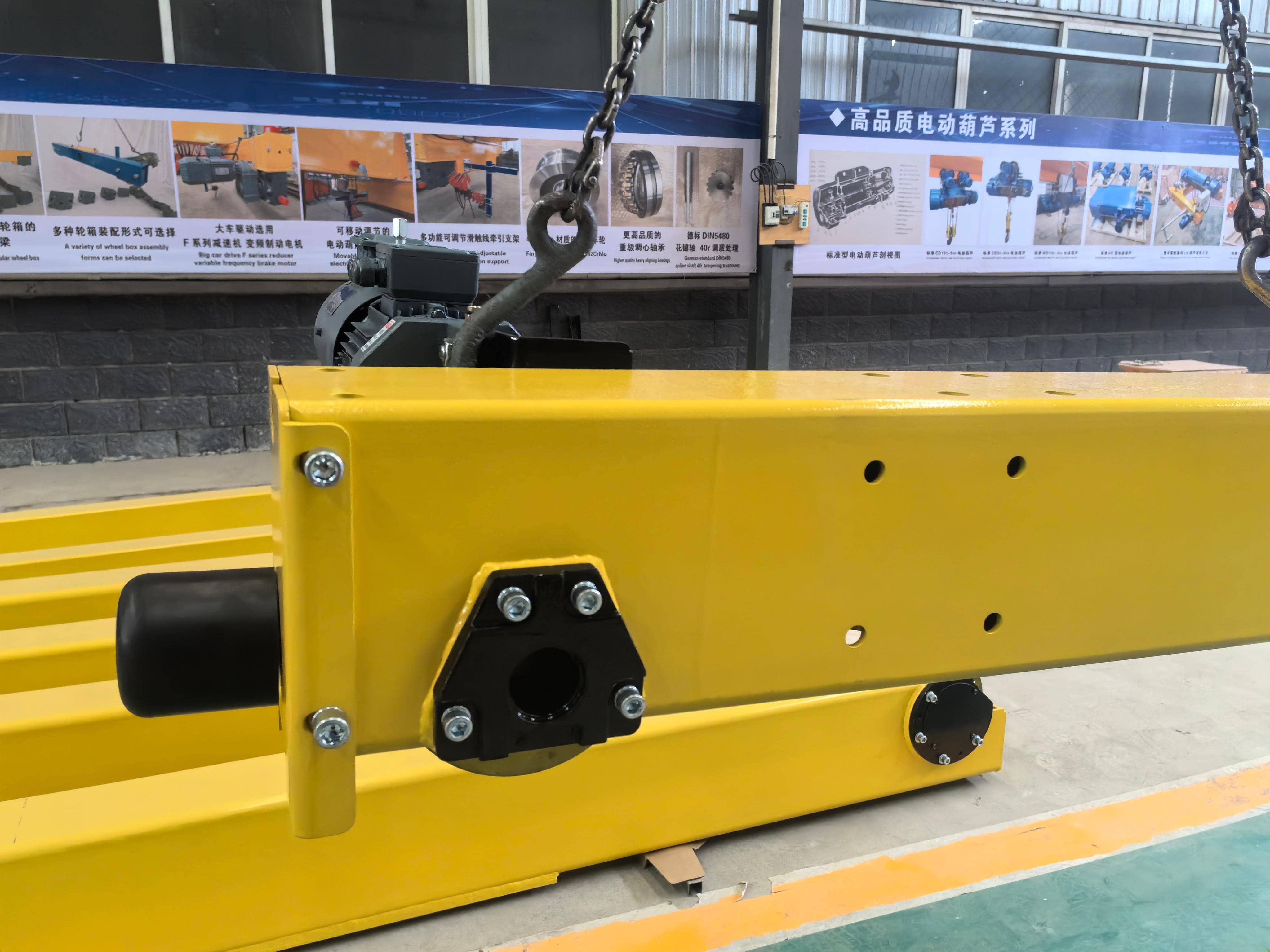 Underslung crane end carriage detail