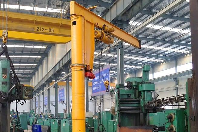 Floor-mounted jib crane technical detail