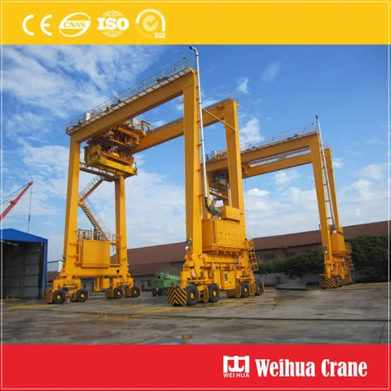 RTG rubber-tyred container gantry crane