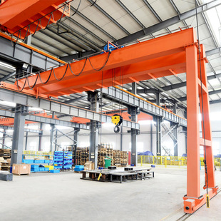 Single-girder semi-gantry crane